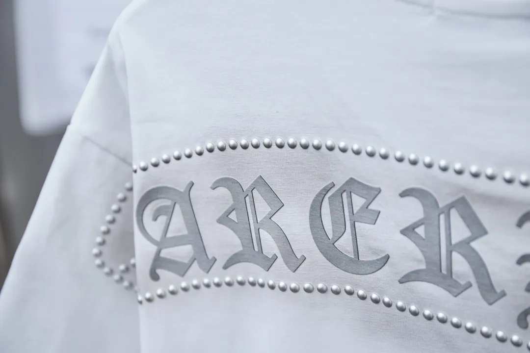 🅿️230 Ch*ome Hearte 25SS new style for early spring, Crow heart hot diamond short sleeves, light luxury, essential item for daily commuting for men and women, correct version, welcome to compare, detailed features · 320g 100% pure cotton double yarn jersey fabric · Custom dyed in the same vat, special thickened 32 pieces double-stranded 1X1 thread · Imported Australian matte pearlescent diamonds ➕artificial spray color ➕thick letter logo · Double-needle sewing and cross-seam technology · Original main mark, washed tag, brand moisture-proof paper packaging Color: black/white Size: S/M/L/XL